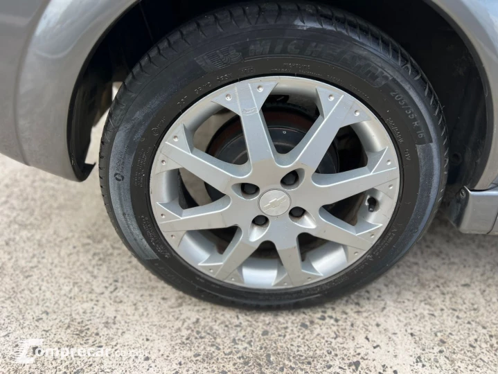 ASTRA 2.0 MPFI Advantage 8V