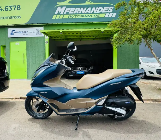 PCX 160 DLX