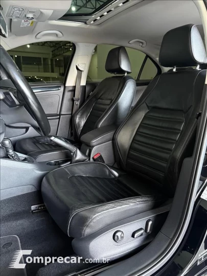 JETTA 2.0 TSI HIGHLINE 211CV GASOLINA 4P TIPTRONIC