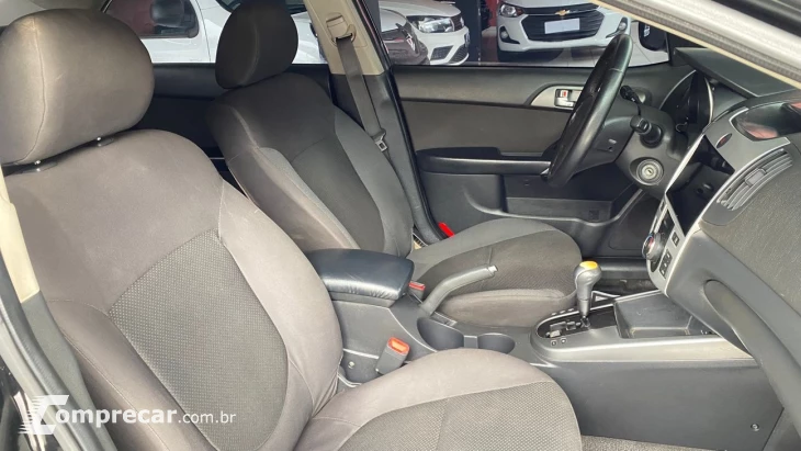 KIA CERATO 1.6 EX2 SEDAN 16V