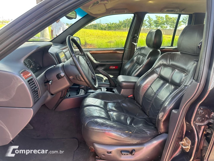 GRAND CHEROKEE 4.7 Limited Quadra Drive 4X4 V8 16V