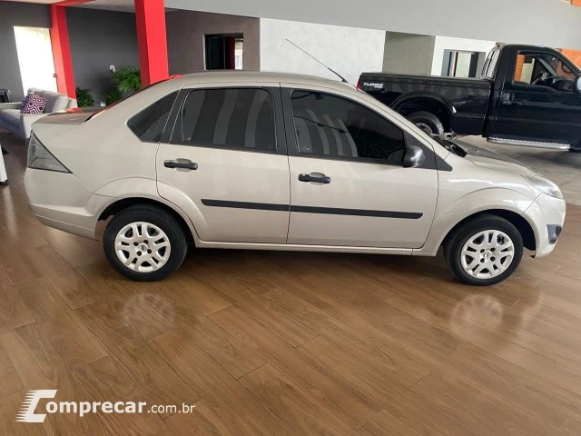 FIESTA SEDAN - 1.6 MPI SEDAN 8V 4P MANUAL