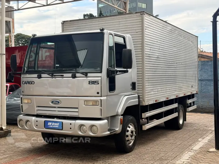 CARGO 815 4X2