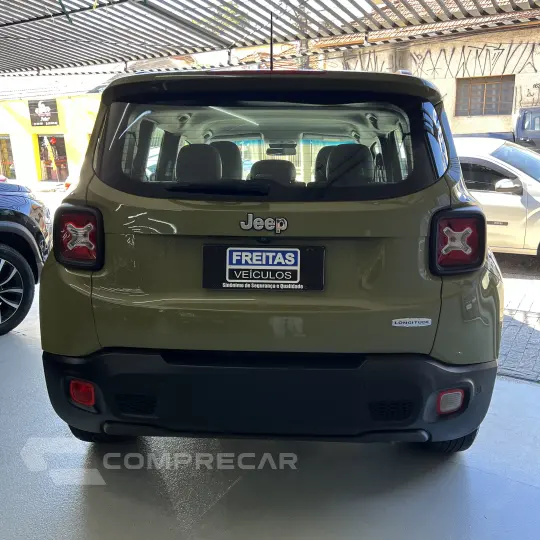 Renegade Longitude 1.8 4x2 Flex 16V Aut.