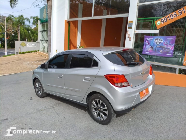Onix Hatch 1.4 4P FLEX LTZ