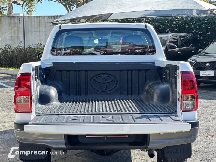 HILUX 2.8 D-4D TURBO DIESEL CD POWER PACK 4X4 MAN