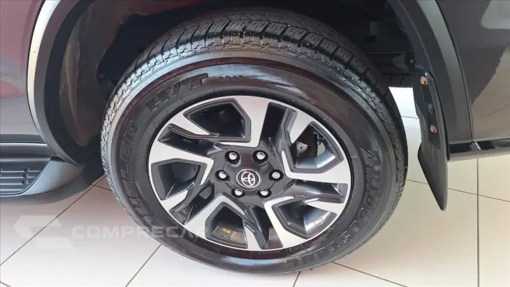 HILUX SW4 2.8 D-4D TURBO DIESEL SRX PLATINUM 7L 4