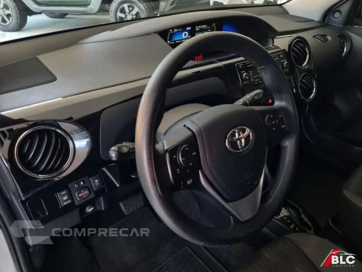 ETIOS HB XPLUS AT