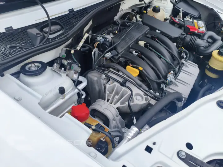 DUSTER 2.0 Tech Road II 4X2 16V
