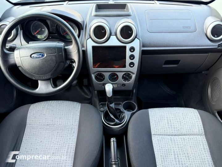 FIESTA 1.6 MPI Class Sedan 8V