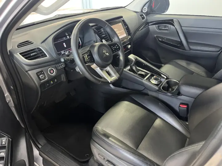 PAJERO SPORT 2.4 16V Mivec Turbo Legend AWD