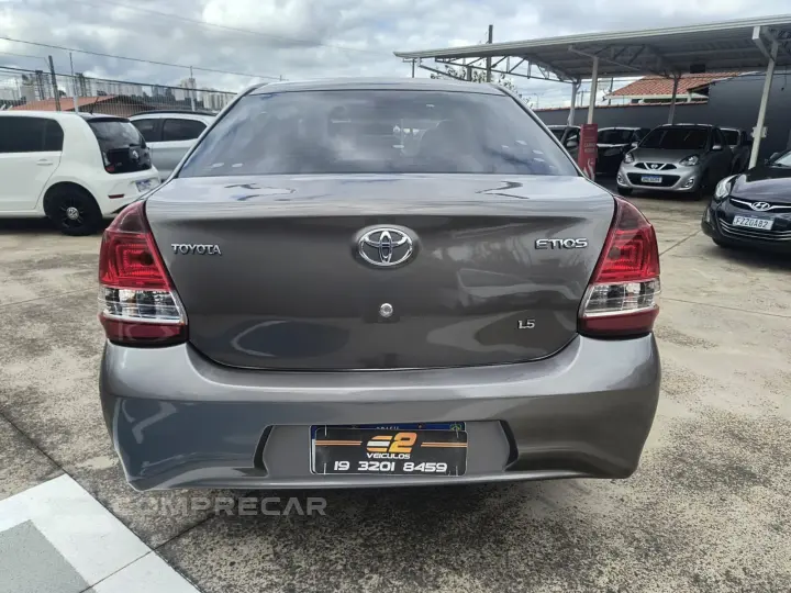 ETIOS 1.5 X Plus Sedan 16V