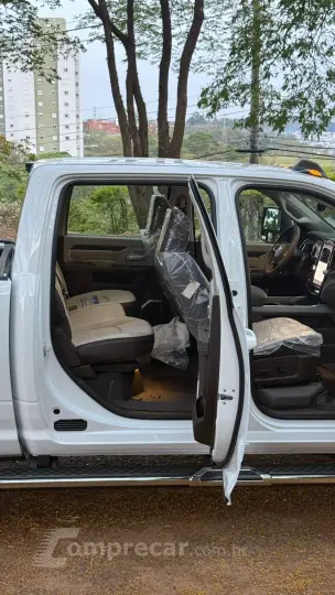 2500 6.7 Laramie 4X4 CD I6 Turbo