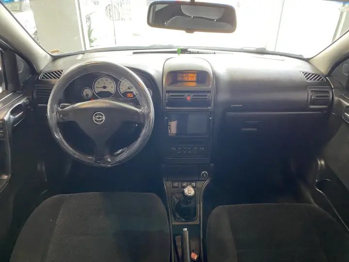 ASTRA 2.0 MPFI Advantage 8V