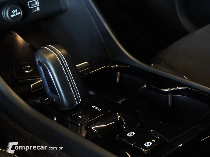 XC40 1.5 T5 Hybrid R-design FWD Geartronic