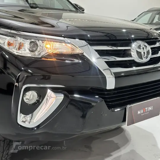 Hilux SW4 SRV 4x2 2.7 Flex 16V Aut.