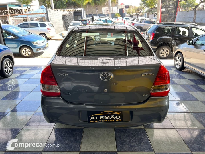 ETIOS 1.5 XS Sedan 16V