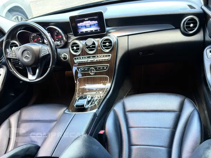 C 180 1.6 CGI EXCLUSIVE 16V TURBO GASOLINA 4P AUTOMÁTICO