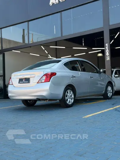 VERSA SL 1.6 16V Flex Fuel 4p Mec.