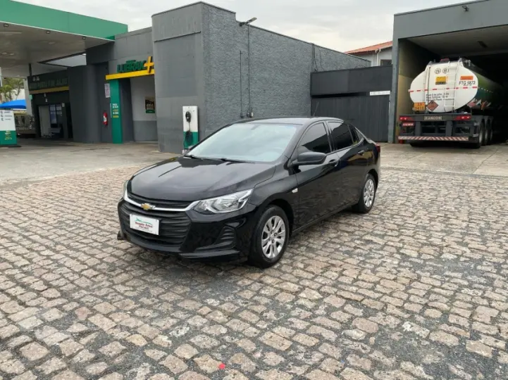 ONIX 1.0 Turbo Plus LT