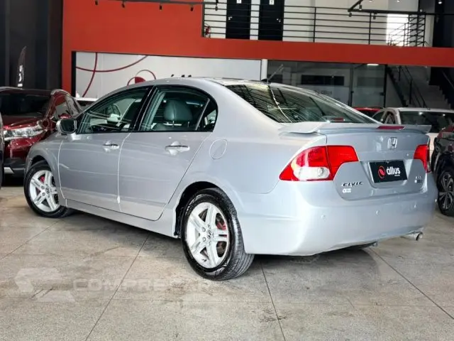 CIVIC - 1.8 EXS 16V 4P AUTOMÁTICO
