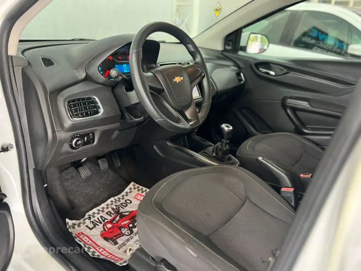 Onix Hatch 1.4 4P FLEX LT