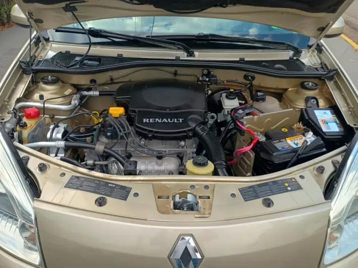 SANDERO 1.6 Expression 8V