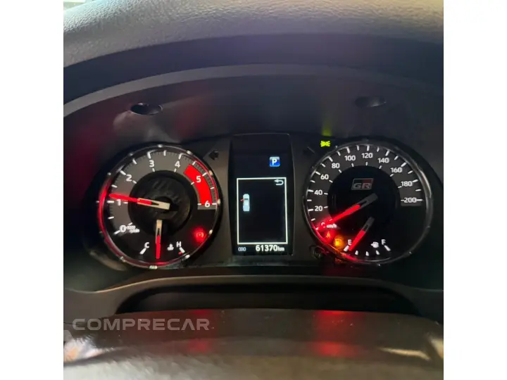 HILUX 2.8 D-4D TURBO DIESEL CD GR-S 4X4 AUTOMÁTICO