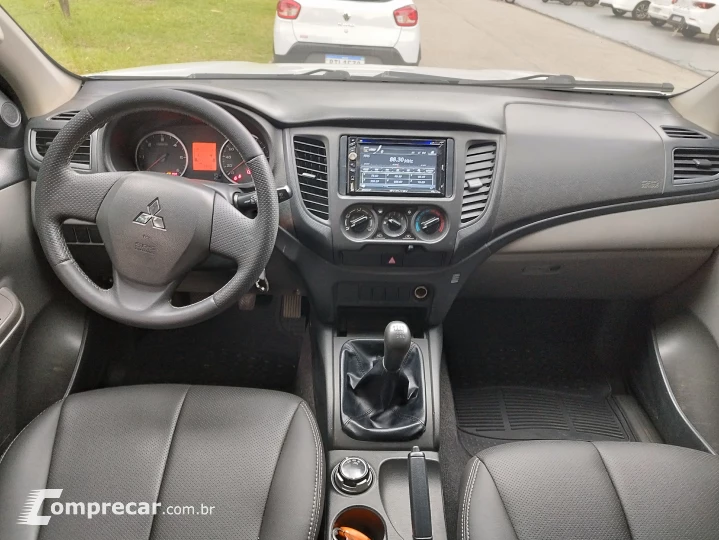 L200 TRITON 2.4 16V Turbo GL CD 4X4