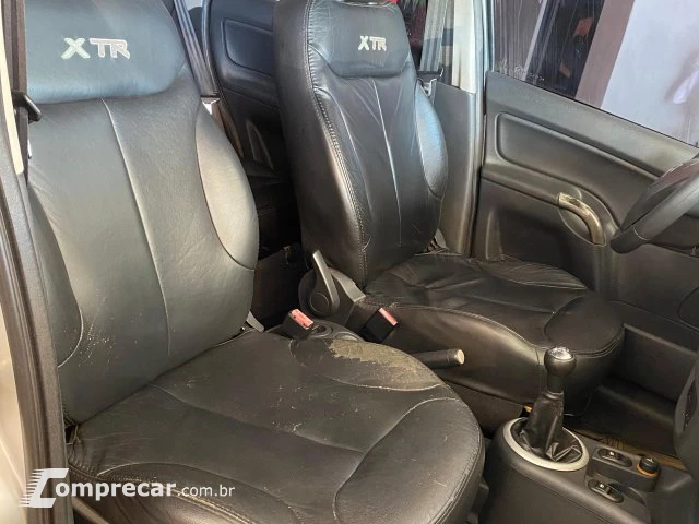 C3 - 1.4 I XTR 8V 4P MANUAL