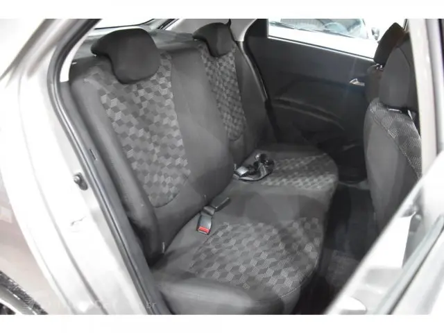 HB20 - 1.6 COMFORT PLUS 16V 4P MANUAL