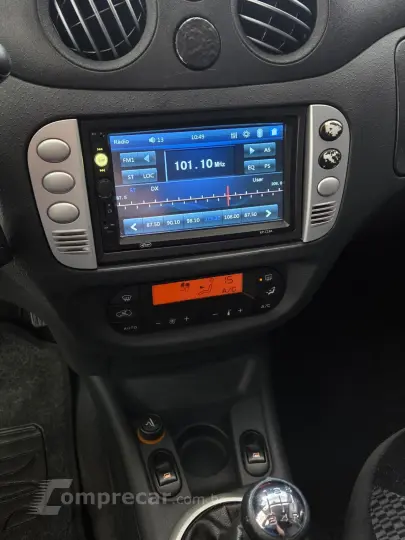 C3 1.4 I Exclusive 8V