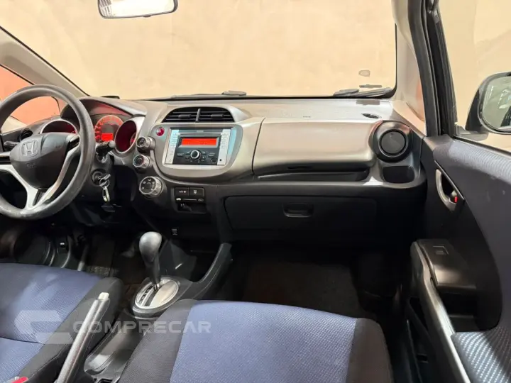 Fit 1.4 16V 4P LX FLEX