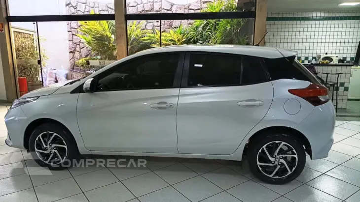 Yaris Hatch 1.5 16V 4P FLEX XS MULTIDRIVE AUTOMÁTICO CVT