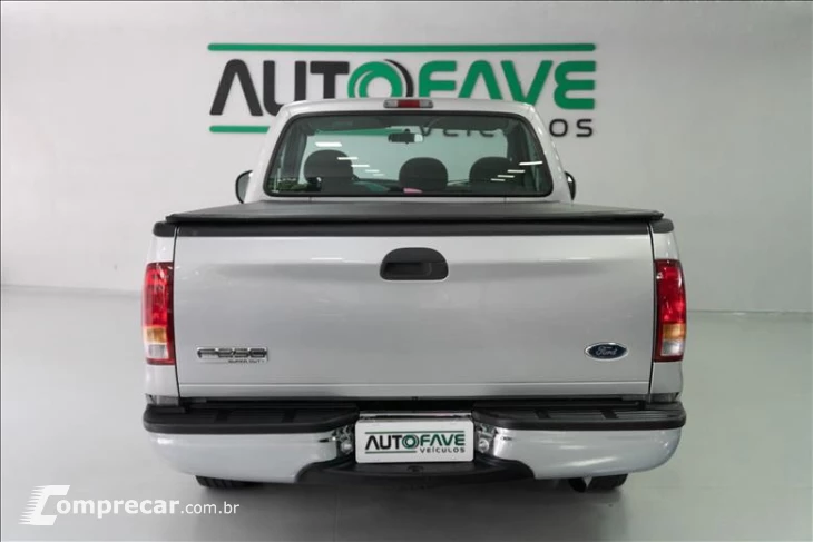 F-250 3.9 XLT 4X2 CS