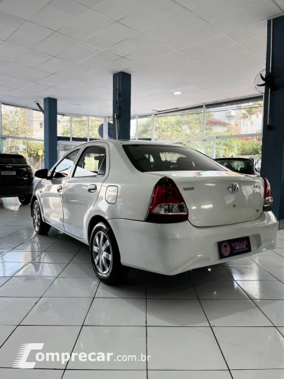 ETIOS 1.5 X Sedan 16V
