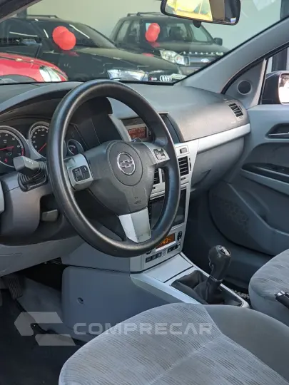 Vectra Elegan. 2.0 MPFI 8V FlexPower Mec