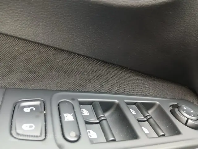 RENEGADE - 1.8 16V SPORT 4P AUTOMÁTICO