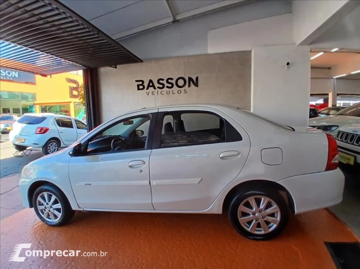 ETIOS 1.5 X Plus Sedan 16V