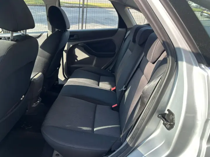 Focus Sedan 2.0 16V/2.0 16V Flex 4p