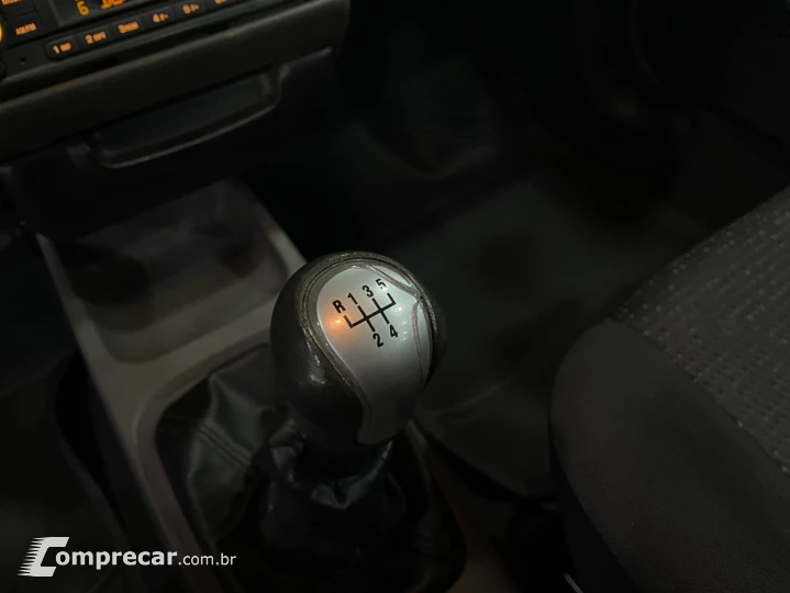 CLASSIC 1.0 MPFI ADVANTAGE 8V FLEX 4P MANUAL