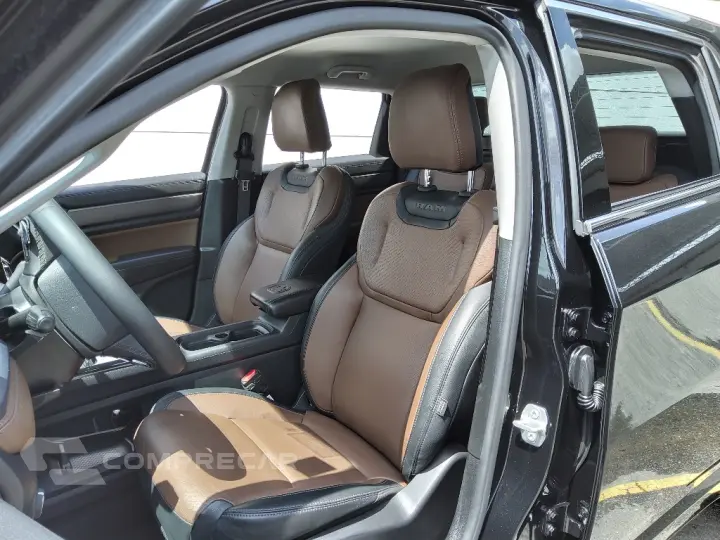 RAMPAGE LAR HURR 4 2.0 TB CD 4X4 AUT