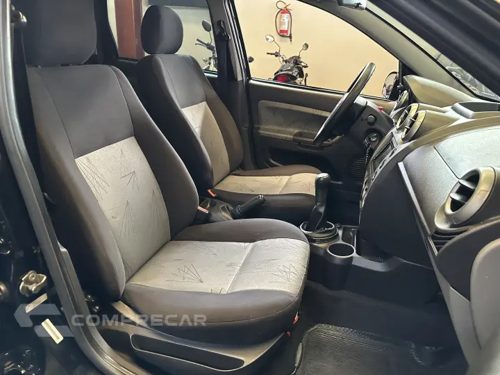 FIESTA 1.6 MPI Class Hatch 8V