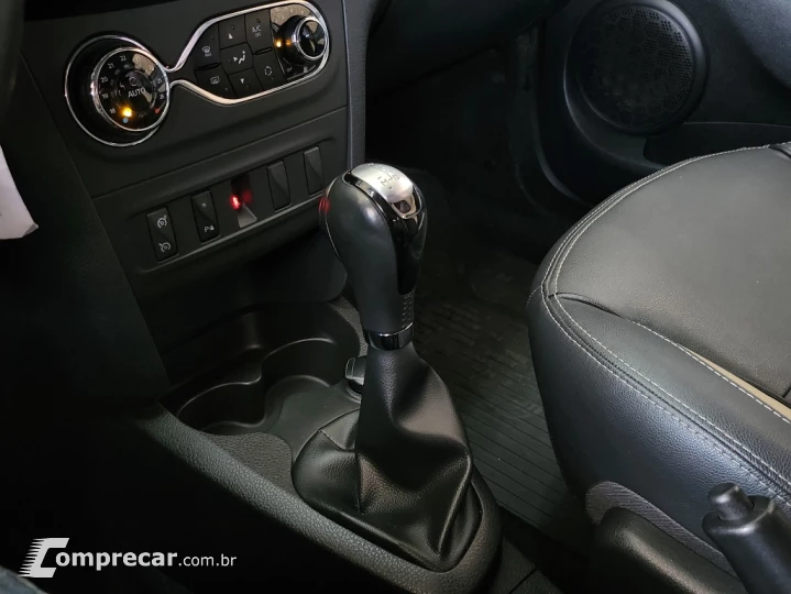 SANDERO 1.6 16V SCE FLEX STEPWAY ICONIC X-TRONIC