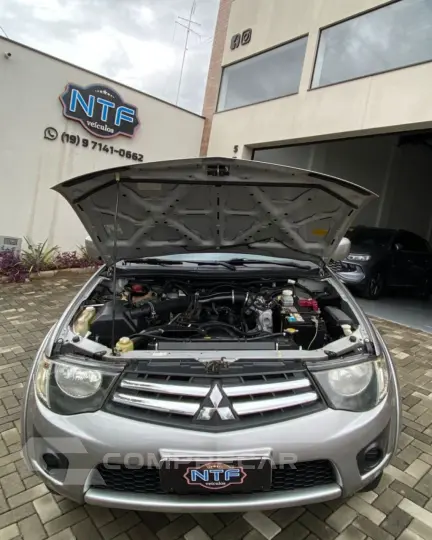 L200 Triton HLS 2.4 Flex 16V CD Mec.