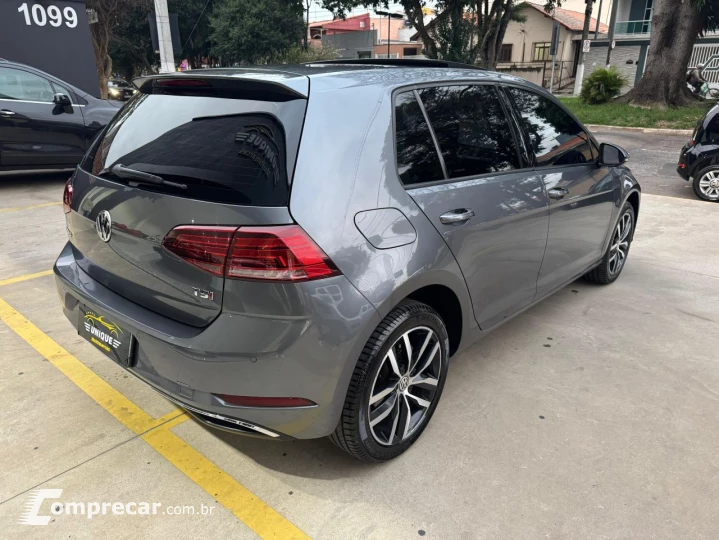 Golf Comfort. 200 TSI 1.0 Flex 12V Aut.