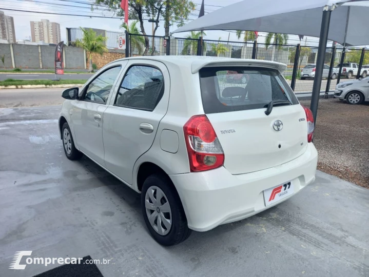 Etios Hatch 1.3 16V 4P FLEX X