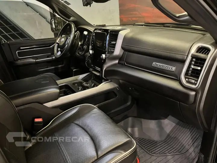 3500 6.7 I6 LARAMIE NIGHT EDITION CABINE DUPLA 4X4 TURBO DIE
