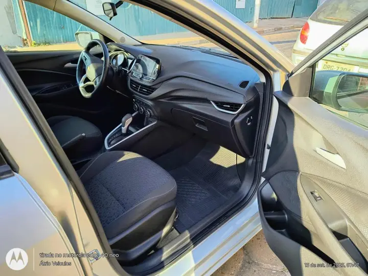 ONIX SEDAN Plus LTZ 1.0 12V TB Flex Aut.