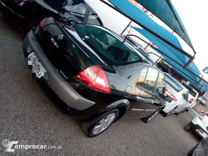 Megane Sedan 2.0 16V 4P DYNAMIQUE